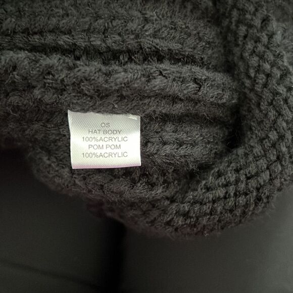 BEENIE HAT - Picture 3 of 3